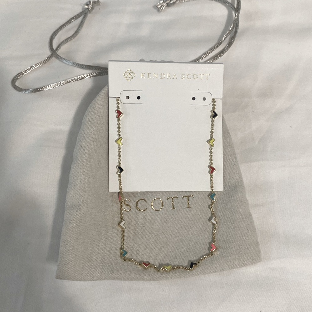 harper heart gold strand necklace in multi mix